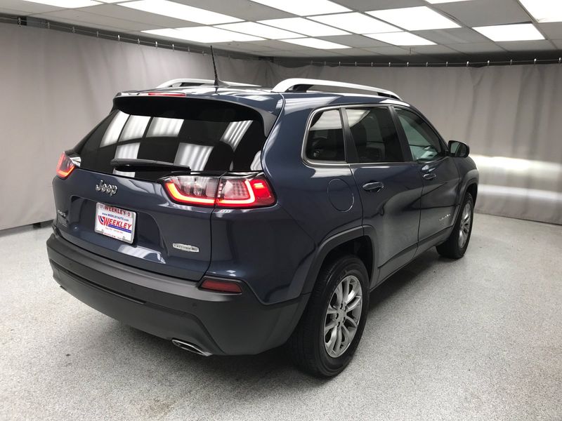 2021 Jeep Cherokee Latitude LuxImage 16