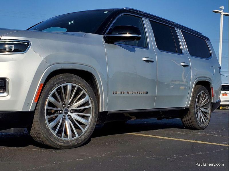 2024 Jeep Grand Wagoneer L III photo 10