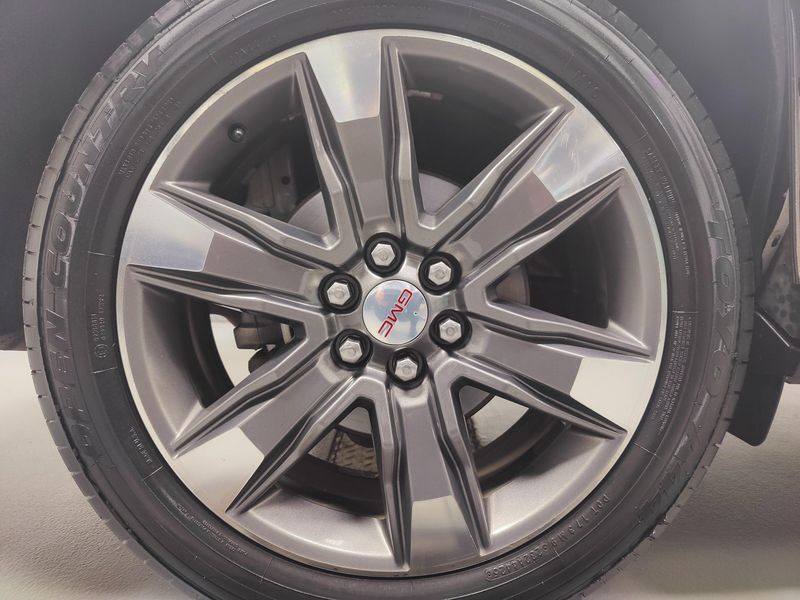 Used 2019 GMC Acadia SLT-2 AWD w/Dual Sunroof & NavImage 32
