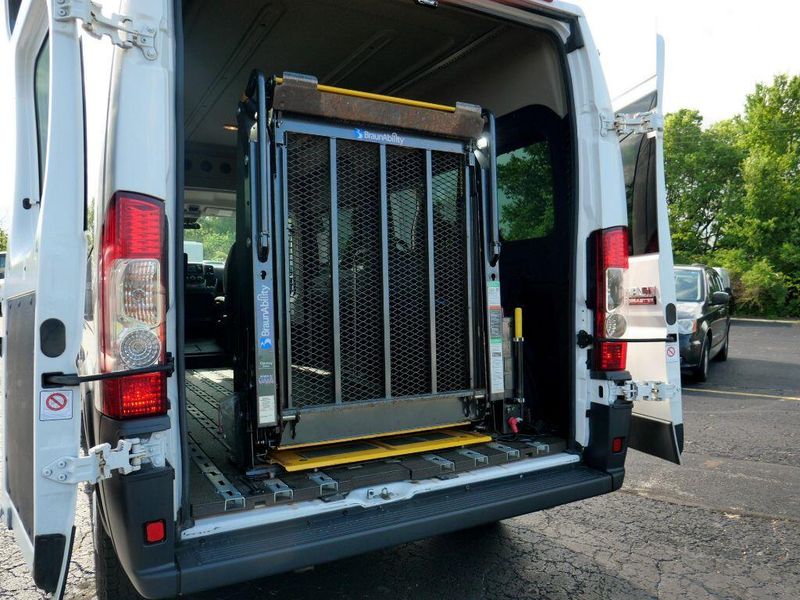 2015 RAM ProMaster 2500 Window Van High RoofImage 4