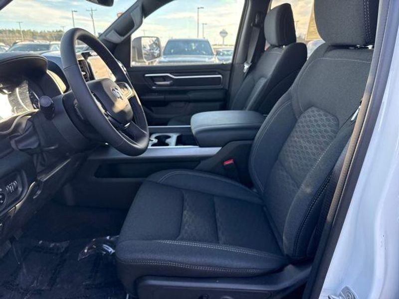 2026 RAM 1500 Big Horn Crew Cab 4x4 5'7' Box