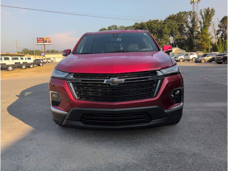 Used 2023 Chevrolet Traverse LT ClothImage 7