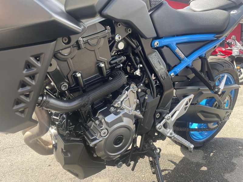 Used 2024 Suzuki GSX-8S CA Image 23