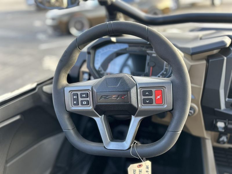 2025 Polaris RZR PRO R 4 ULTIMATE Image 9