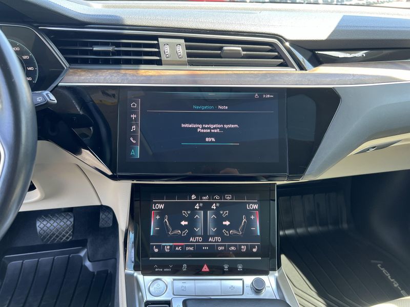 Used 2019 Audi e-tron Premium PlusImage 17
