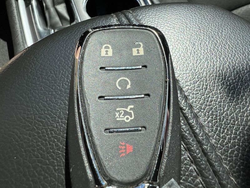 2023 Chevrolet Malibu 1LT photo 29