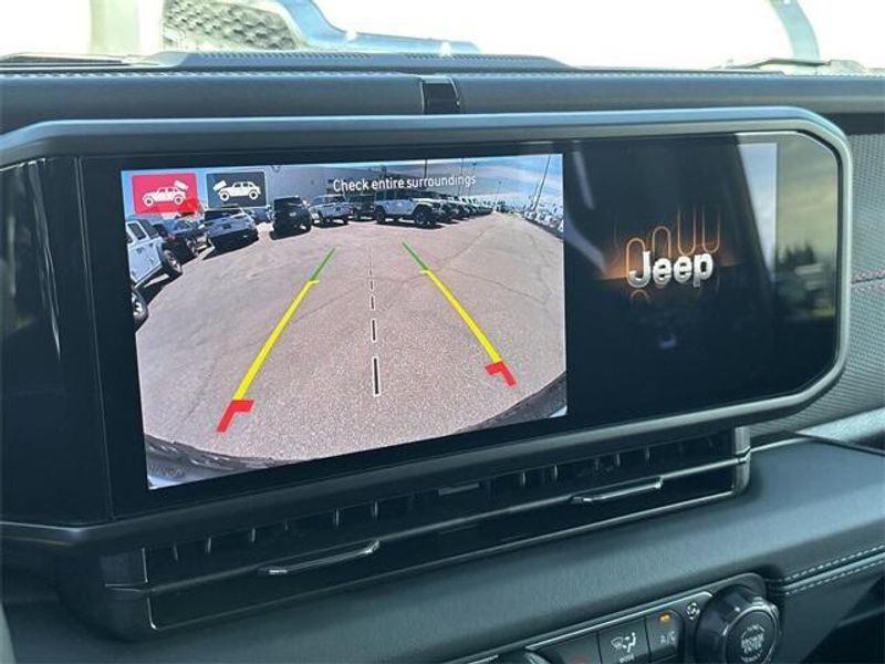 New 2025 Jeep Wrangler 4-door RubiconImage 19