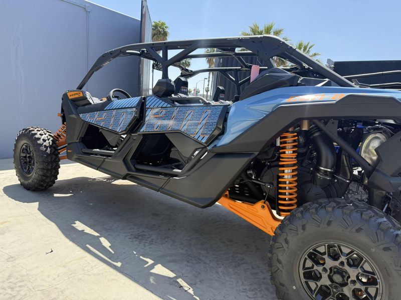 2025 Can-Am MAVERICK X3 MAX RS TURBO Image 2