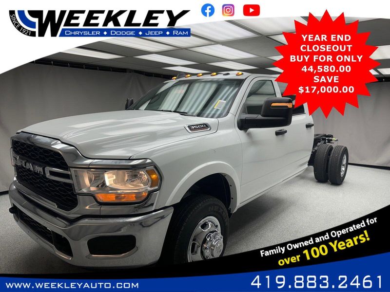 2024 RAM 3500 Tradesman Crew Cab Chassis 4x4 60