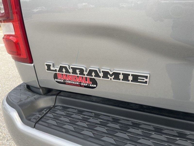2022 RAM 3500 Laramie Crew Cab 4x4 8