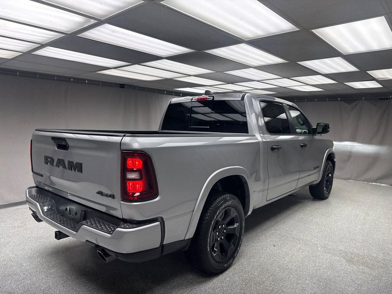 2025 RAM 1500 Big Horn Crew Cab 4x4 5