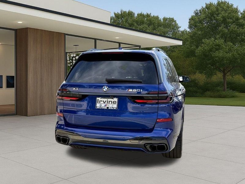 Used 2025 BMW X7 M60iImage 8