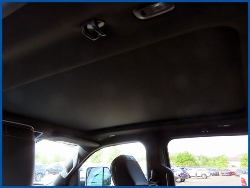 2023 RAM 1500 LaramieImage 12