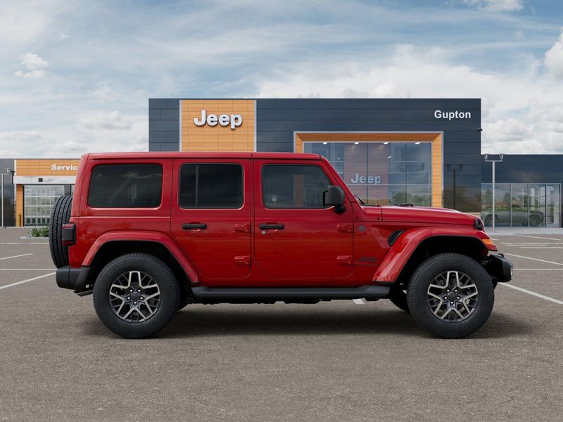 New 2026 Jeep Wrangler 4-door SaharaImage 41