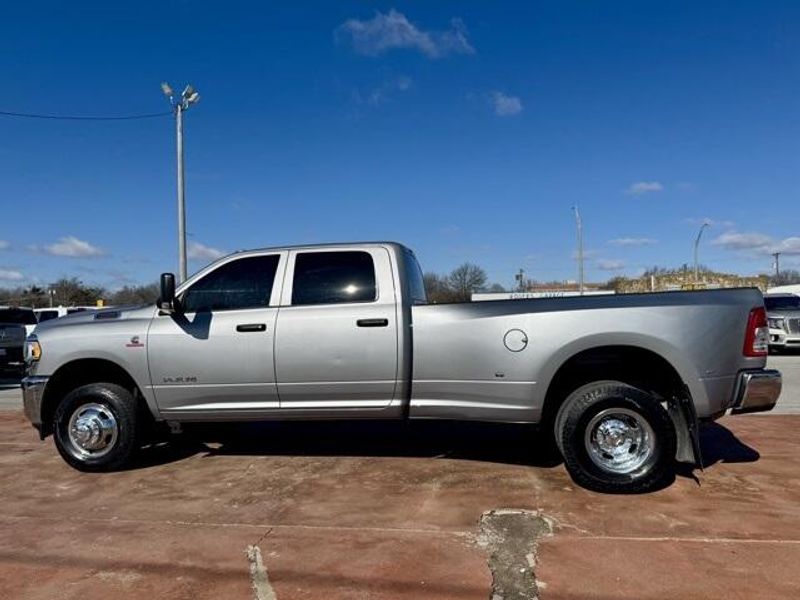 2022 RAM 3500 TradesmanImage 9