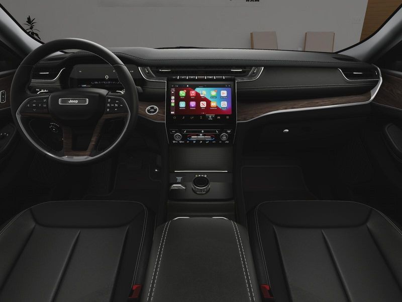 2025 Jeep Grand Cherokee Limited photo 14