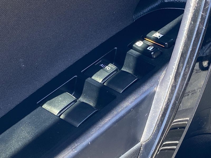 Used 2018 Toyota Corolla iM BaseImage 17