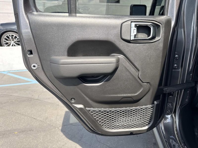 New 2026 Jeep Gladiator Rubicon 4x4