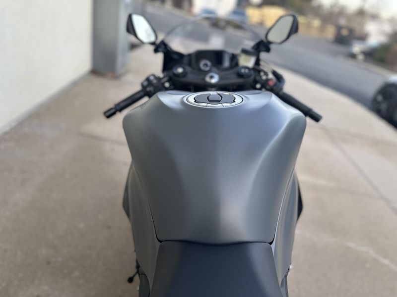 2025 Kawasaki Ninja ZX6RImage 6