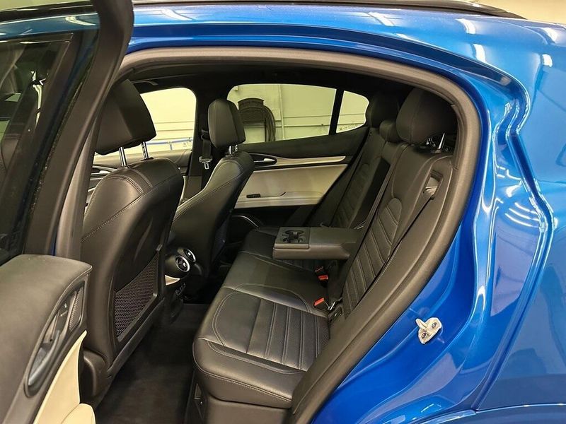 2021 Alfa Romeo Stelvio Ti SportImage 28