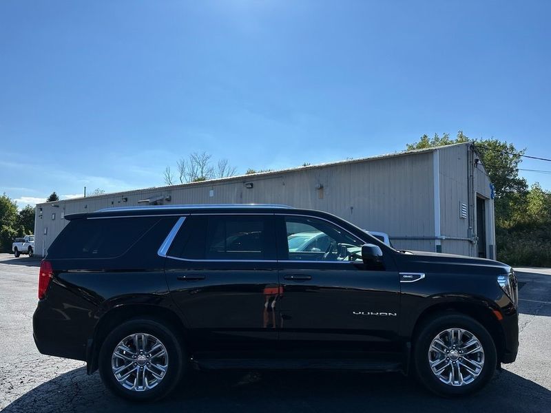 2021 GMC Yukon SLEImage 11