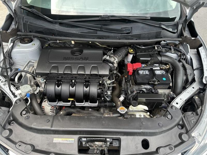 2018 Nissan Sentra SVImage 15