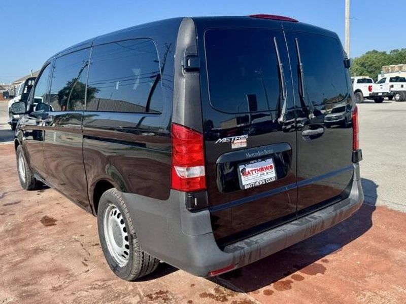 Used 2019 Mercedes-Benz Metris PassengerImage 7