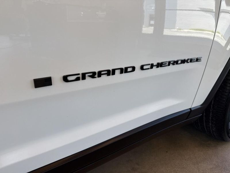 2022 Jeep Grand Cherokee L Altitude