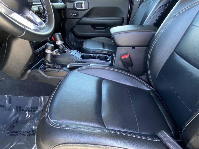 2022 Jeep Wrangler 4xE Unlimited Sahara 4xeImage 18