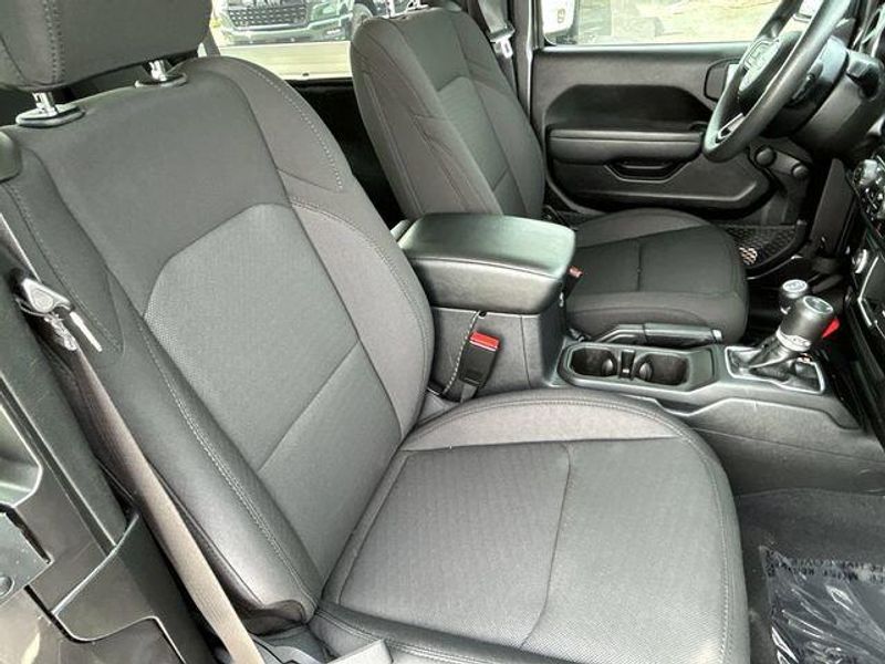 Used 2023 Jeep Wrangler SportImage 11