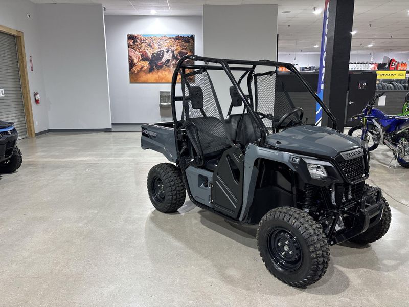 Used 2025 Honda PIONEER 520 Image 16