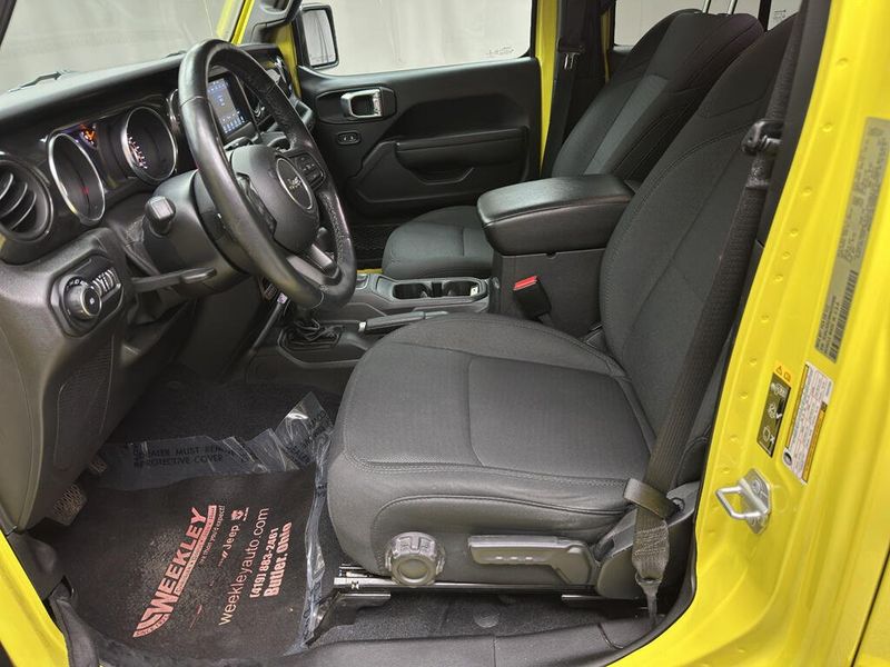 Used 2022 Jeep Wrangler Unlimited Sport AltitudeImage 8