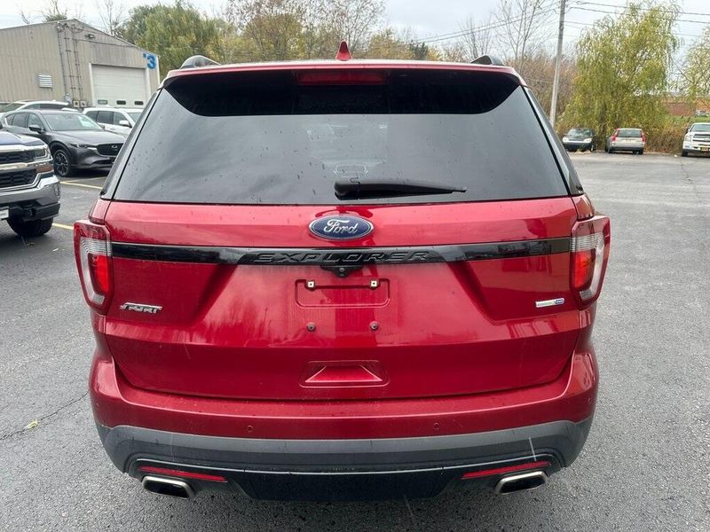 2017 Ford Explorer SportImage 15