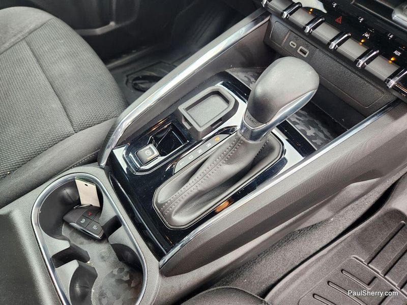 Used 2024 GMC Canyon Elevation