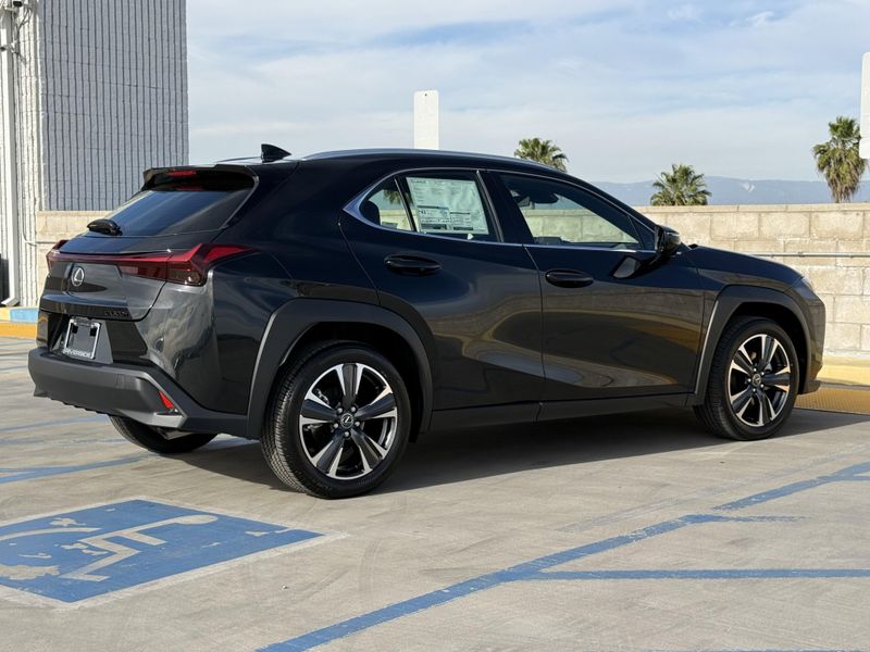 New 2026 Lexus UX 300hImage 11