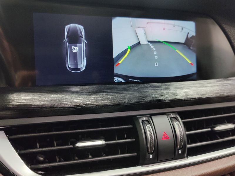 2021 Alfa Romeo Stelvio Nero AWD w/Sunroof/Activ AsstImage 24