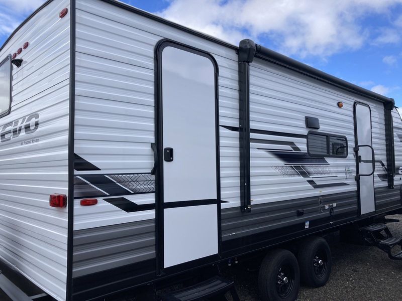 2022 STEALTH EVO 2400BH Image 2