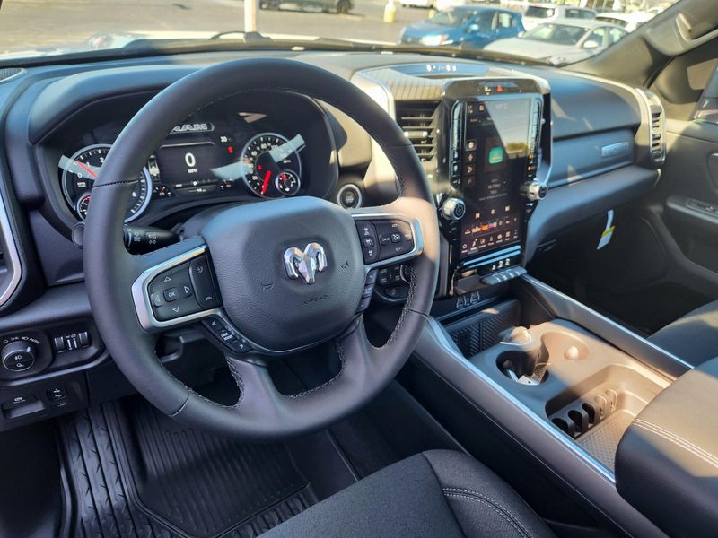 New 2027 RAM 1500 Big Horn Crew Cab 4x4 5'7' Box