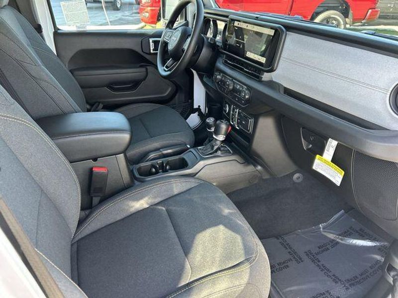 New 2026 Jeep Wrangler 4-door SportImage 12