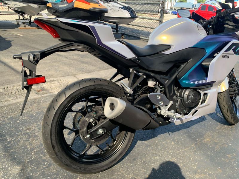 New 2025 Yamaha YZF-R3 ABS Image 15