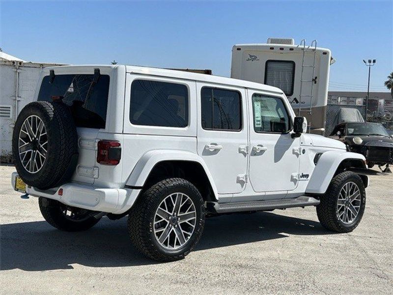 2024 Jeep Wrangler 4-door High Altitude 4xeImage 2