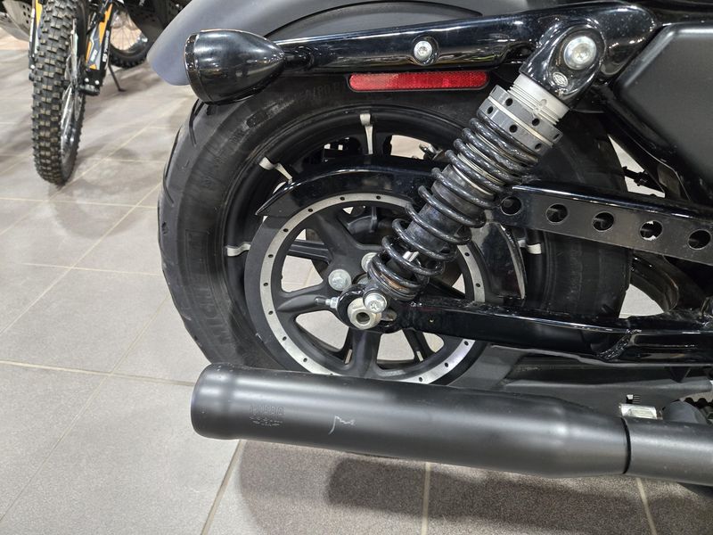 USED 2022 HARLEY SPORTSTER IRON 883 Image 12