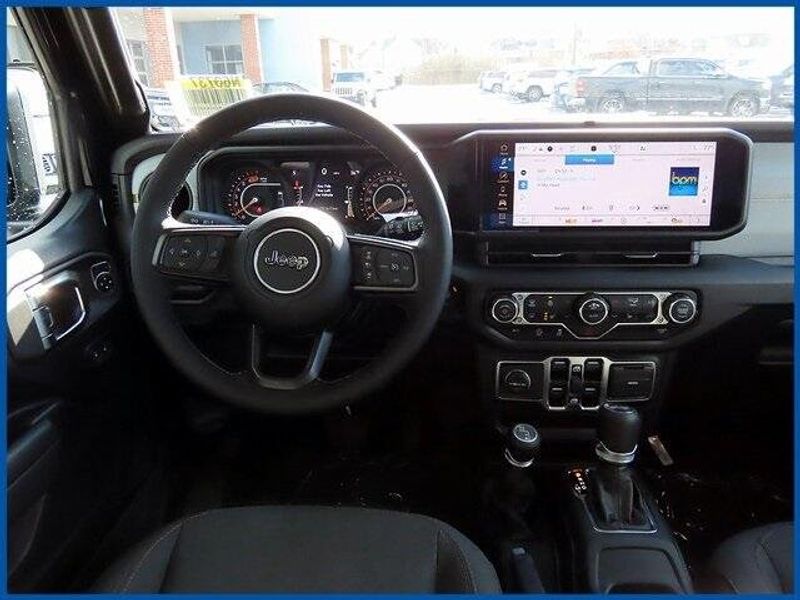 New 2025 Jeep Wrangler Sport SImage 13