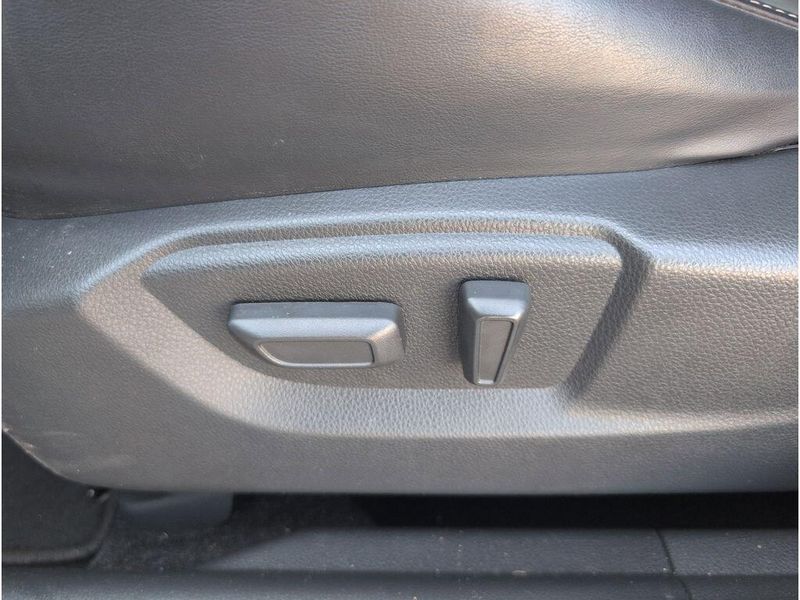 Used 2024 Mitsubishi Eclipse Cross Image 11