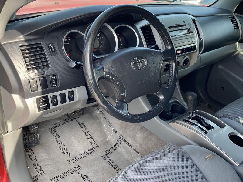 2010 Toyota Tacoma PreRunnerImage 16