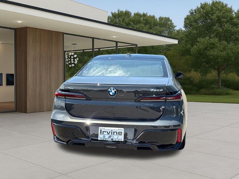 New 2026 BMW 7 Series 750e xDriveImage 9