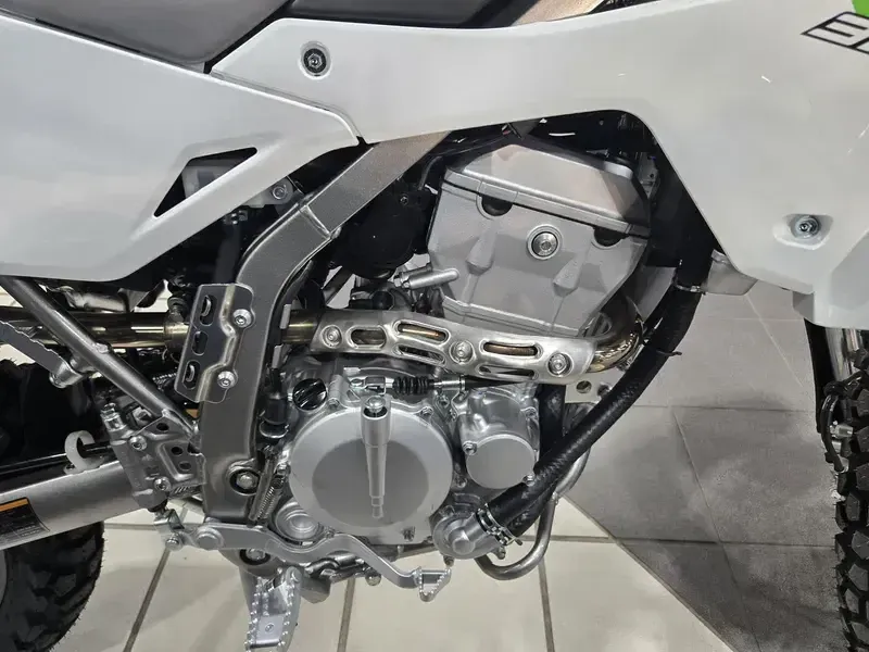 NEW 2026 KAWASAKI KLX300 Image 11