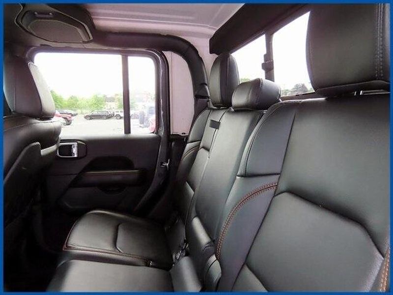2021 Jeep Gladiator MojaveImage 10