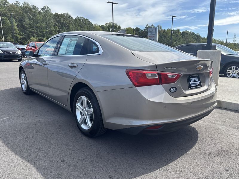 Used 2023 Chevrolet Malibu LTImage 3