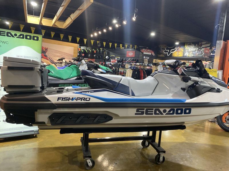 New 2026 Sea-Doo FISHPRO SPORT 170 (SOUND SYSTEM) Image 8